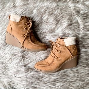 Mad Love Sherpa Trim Wedge Booties Size 7